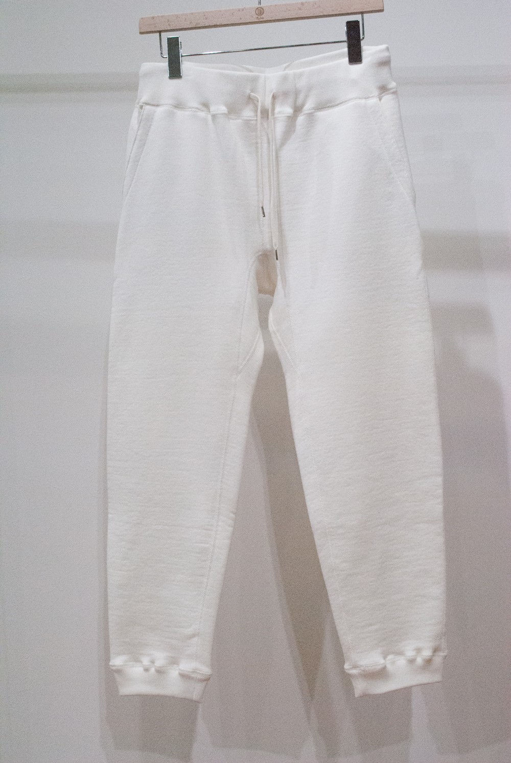 Still By Hand 定番人気 度詰め裏毛スウェットパンツ White Salty