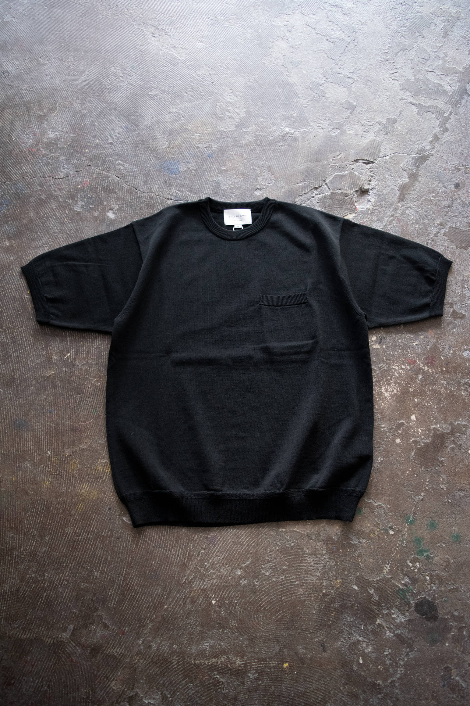 STILL BY HAND - 綿×麻×ポリエステル半袖ニットTee(BLACK) | Salty